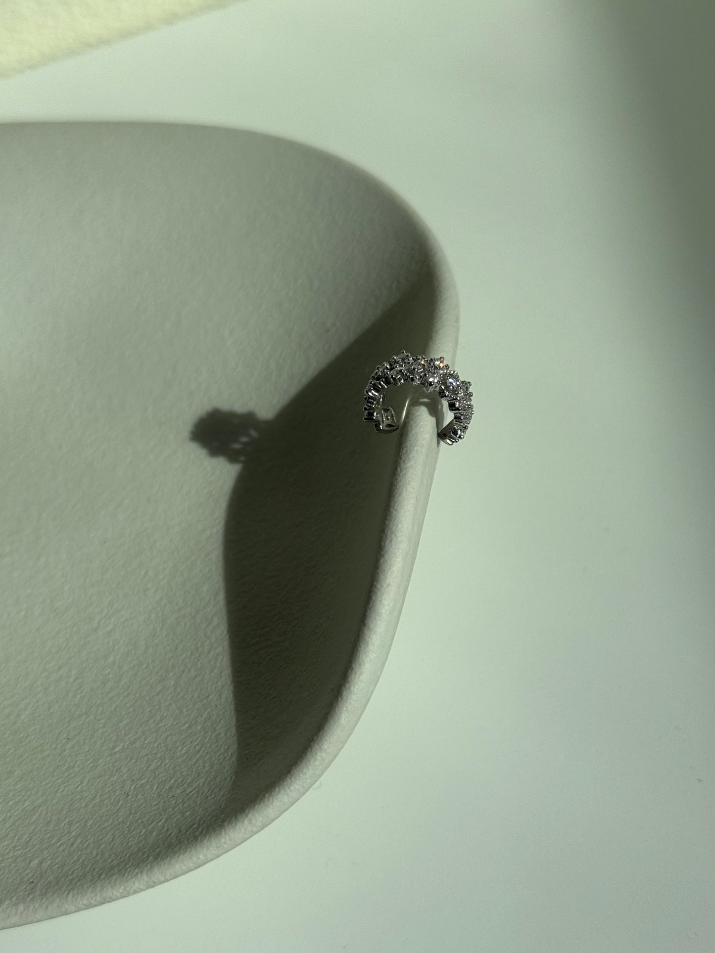 Silver shine Earcuff