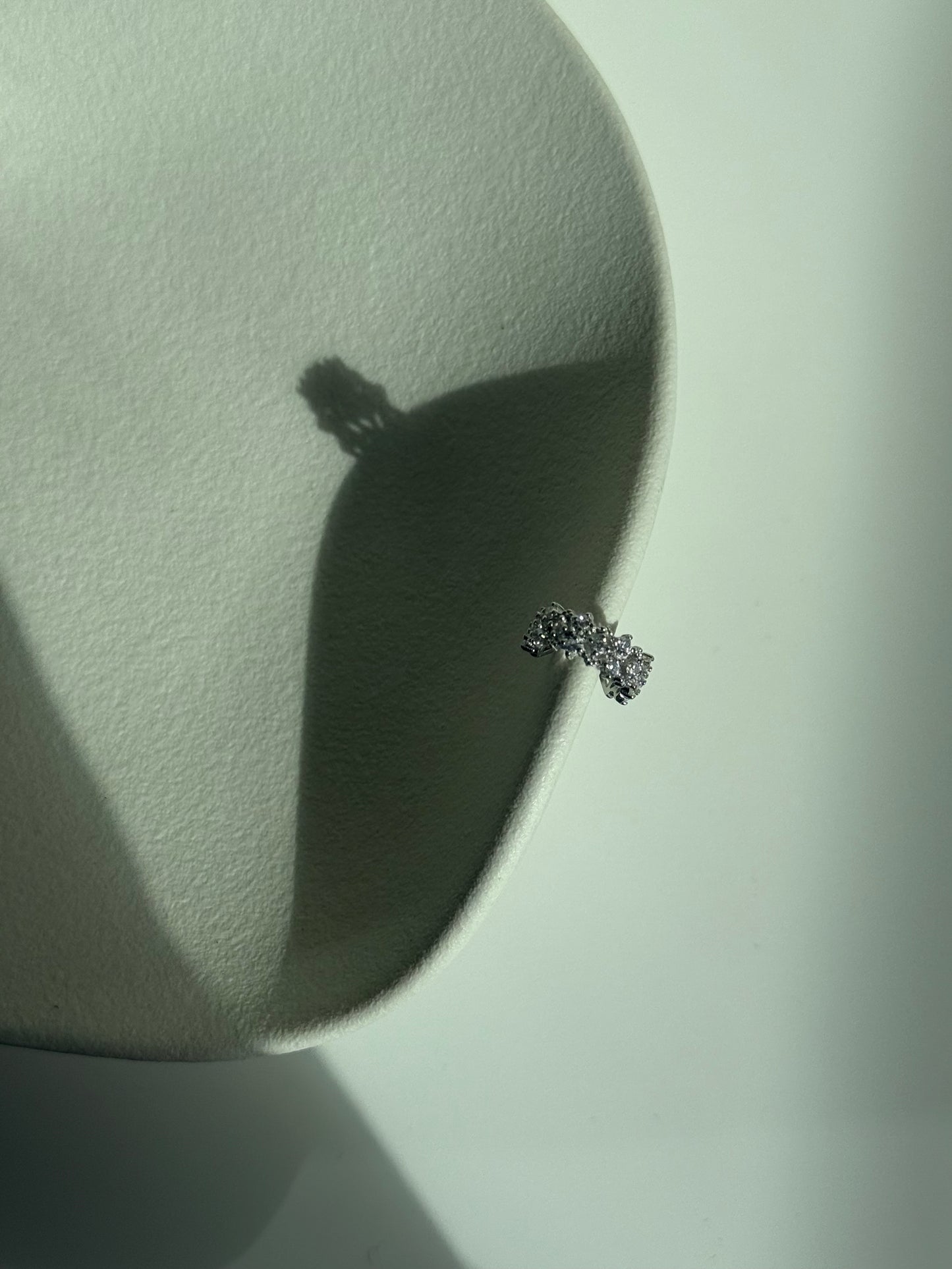 Silver shine Earcuff