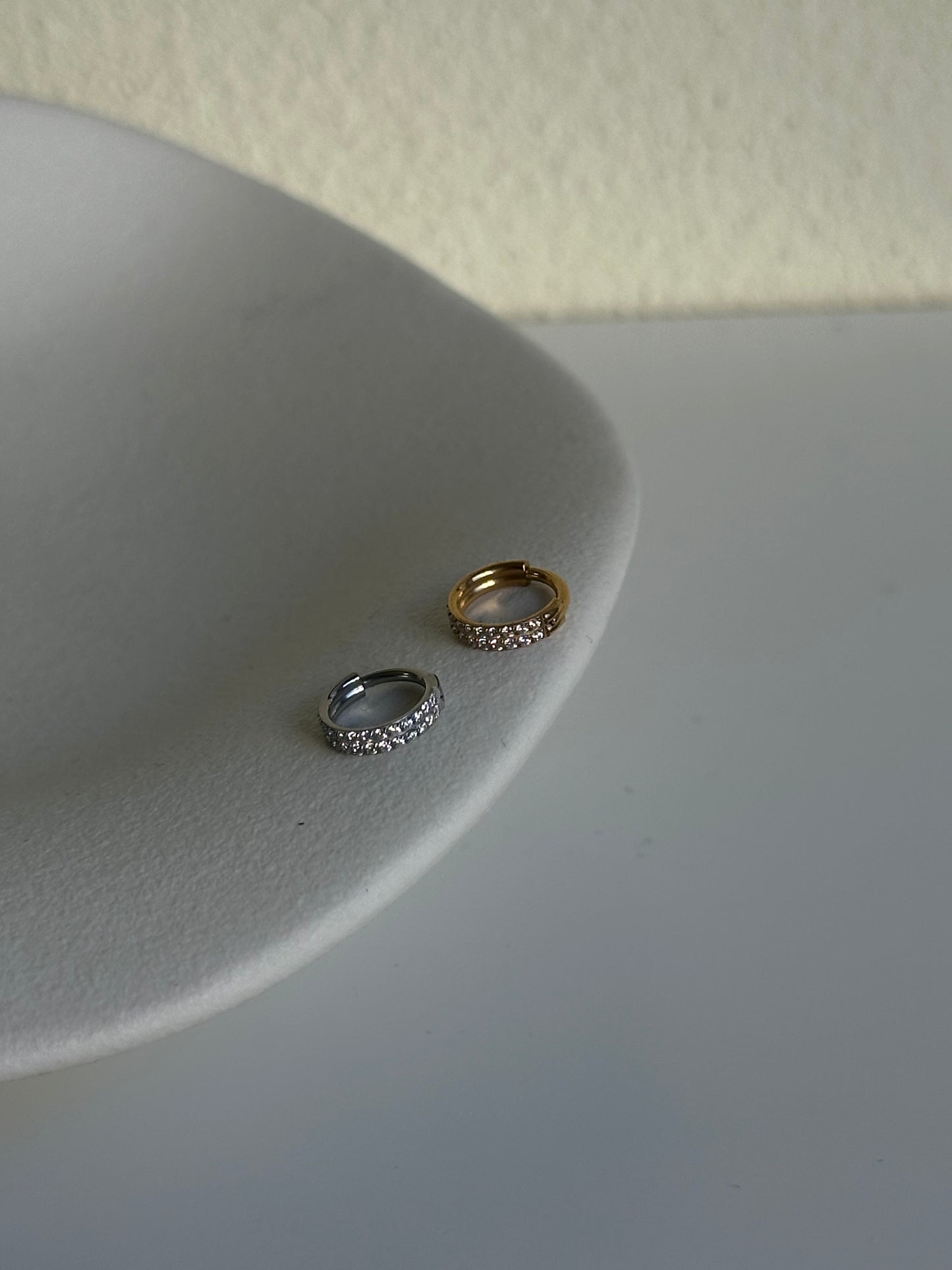 Piercing hoop doppia fascia zirconi