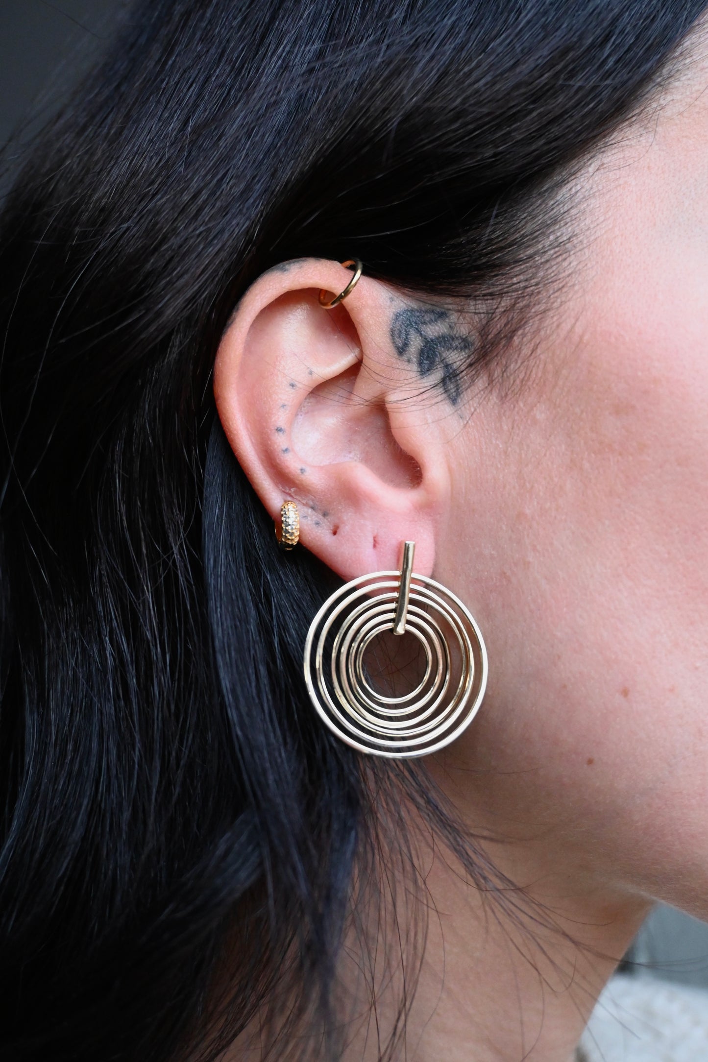 CLASSY earrings