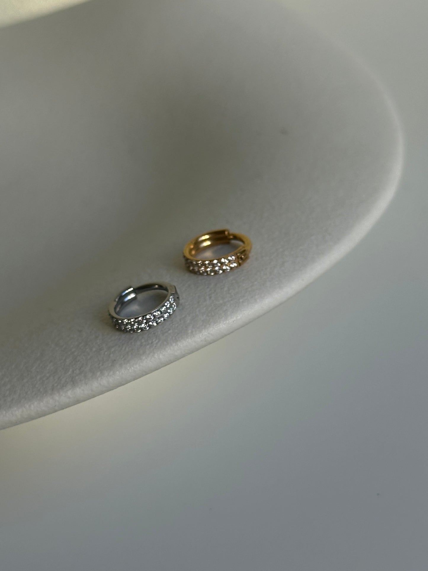 Piercing hoop doppia fascia zirconi