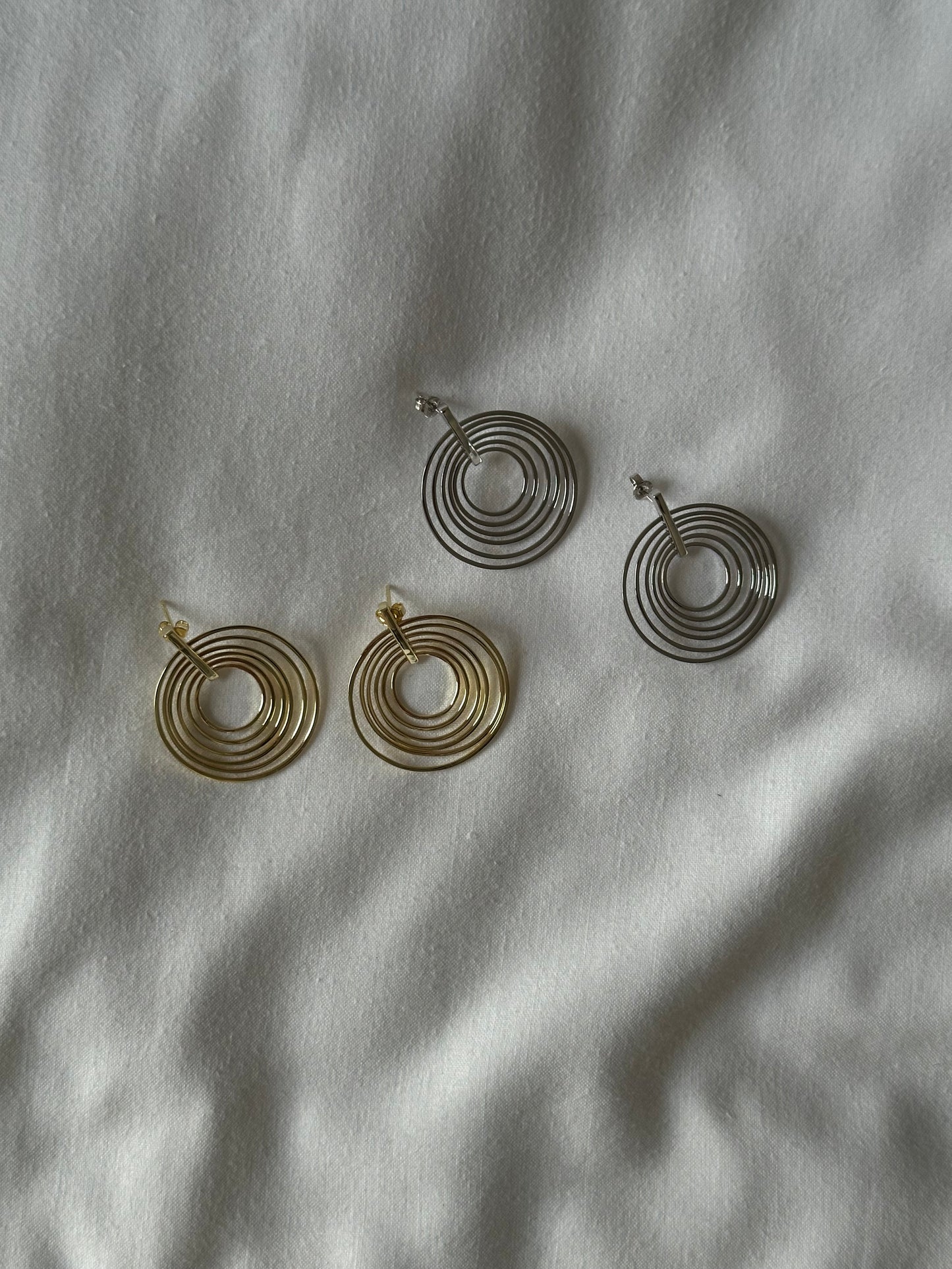 CLASSY earrings