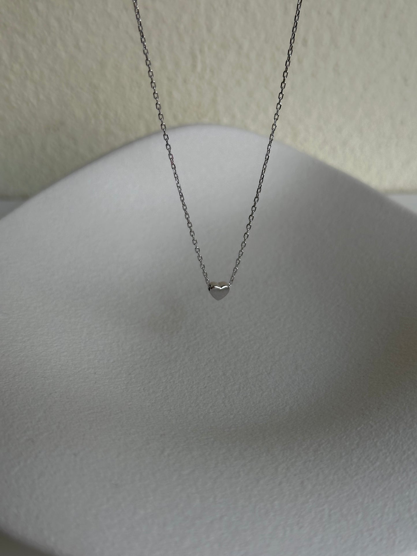 Micro heart necklace