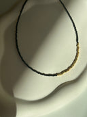 Collana spinello e sferette gold